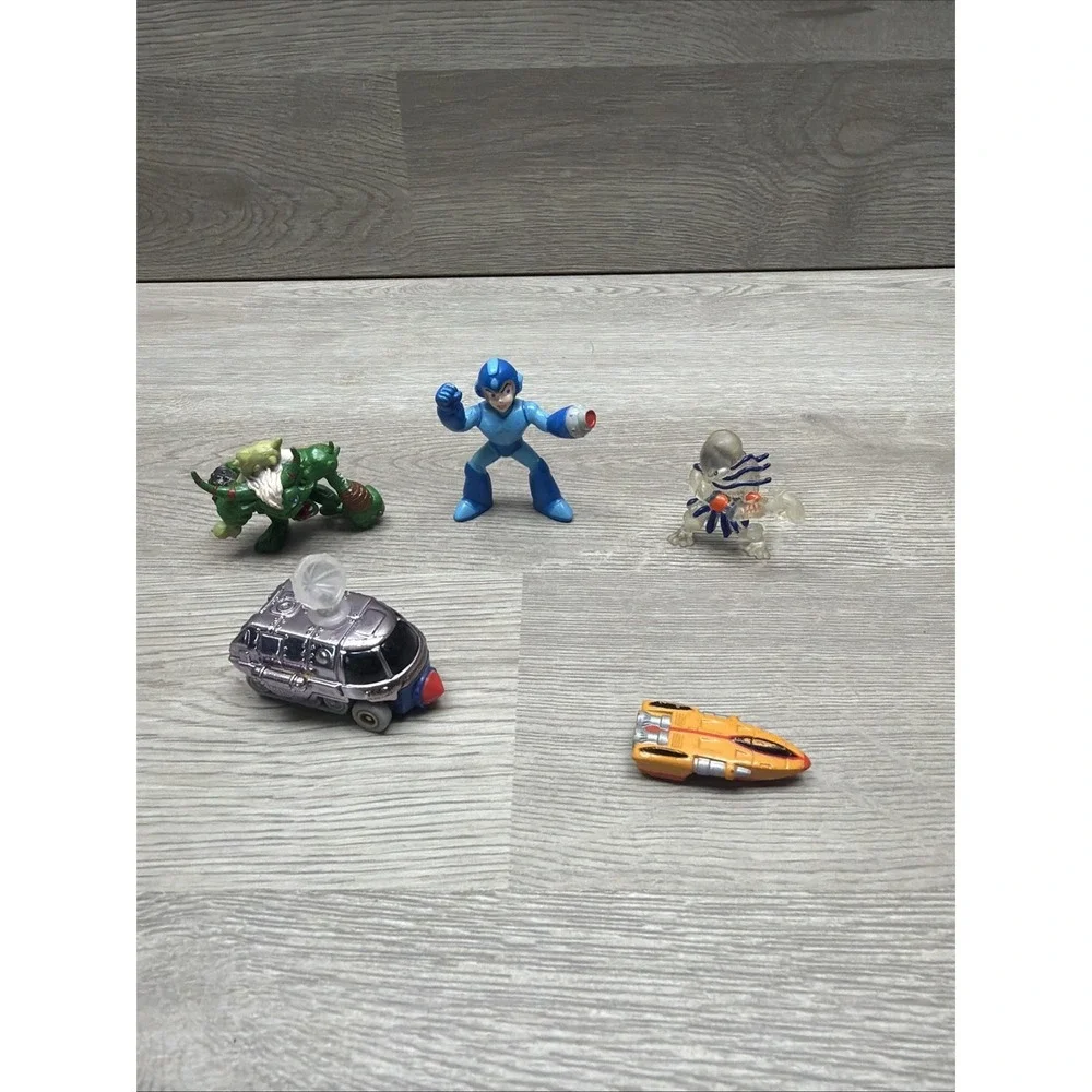 MEGA MAN Nintendo PVC 2
